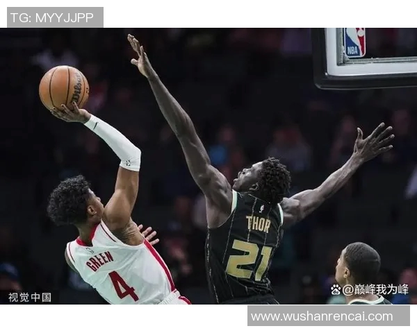 2017年火箭队与黄蜂队精彩全场回放重温比赛瞬间与精彩表现