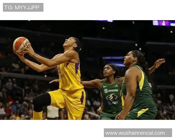 太阳队与狂热队的对决回顾2017年WNBA赛季精彩瞬间分析 太阳队与狂热队的对决回顾2017年WNBA赛季精彩瞬间分析