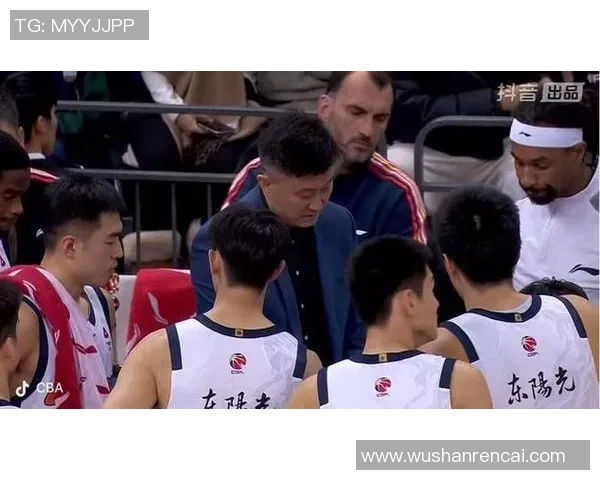 2011年CBA天津队与广东队激战回顾精彩瞬间与赛场风云再现