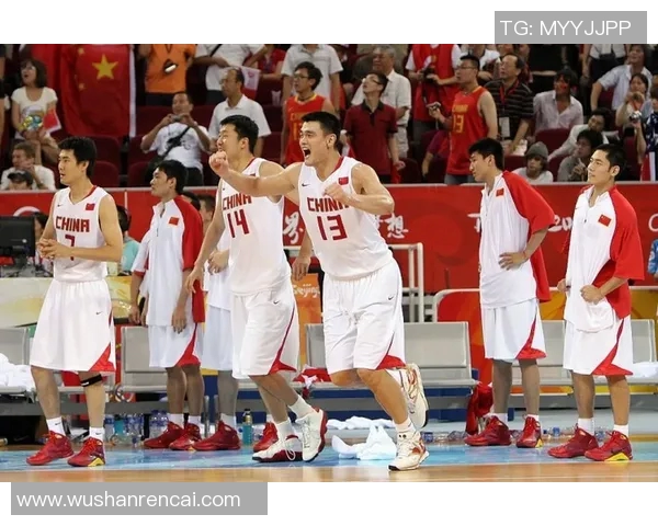 2008年北京奥运会男篮对决巴西队的精彩瞬间与历史意义分析