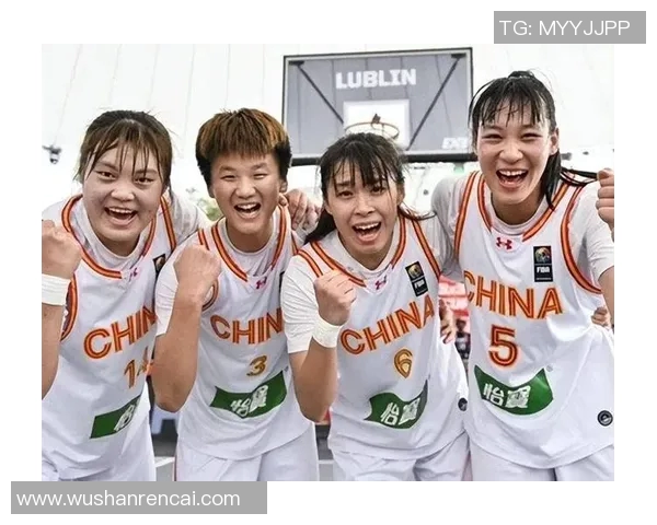 上海女篮与陕西女篮激战正酣谁能在这场对决中笑到最后