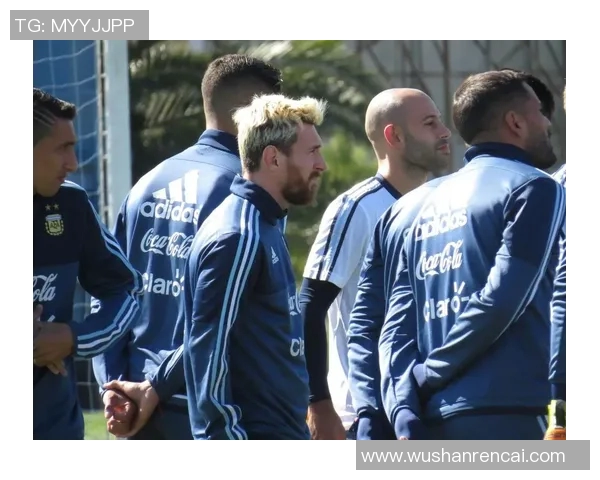 圣洛伦索与竞技的激烈对决揭示了足球战术的博弈与激情的碰撞