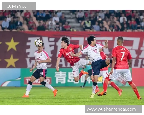 广州恒大淘宝迎战汉堡队争夺国际友谊赛胜利的荣耀之战