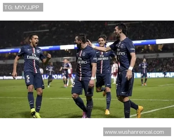 札晃与横冰的巅峰对决谁将赢得这场激烈的冰上较量