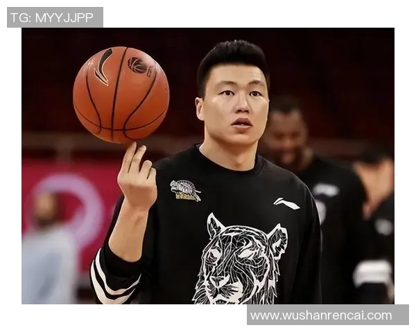 李根：从篮球场上的拼搏到人生舞台的蜕变与成长