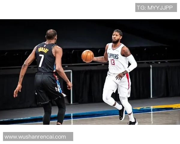 杜兰特与乔治精彩对决高清视频回顾分析篮球技巧与战术对比